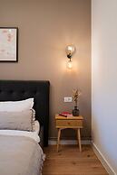 Loggia Luxe 5BR Living in Universitatii Area