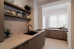 Loggia Luxe 5BR Living in Universitatii Area