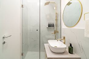 Loggia Luxe 5BR Living in Universitatii Area