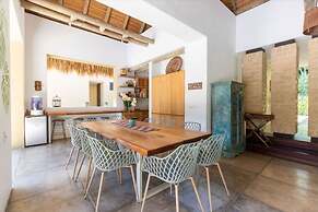 w Lovely 4BR Villa at Mesa de Yeguas