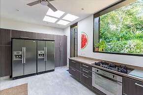 w Lovely 4BR Villa at Mesa de Yeguas