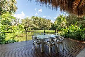 w Lovely 4BR Villa at Mesa de Yeguas