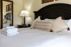 3BR Family Apartment for 8 Peaceful Residential Retreat