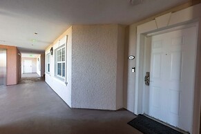 3BR Family Apartment for 8 Peaceful Residential Retreat