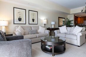 3BR Family Apartment for 8 Peaceful Residential Retreat