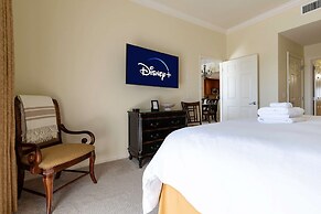 3BR Family Apartment for 8 Peaceful Residential Retreat