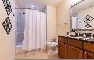 3BR Family Apartment for 8 Peaceful Residential Retreat