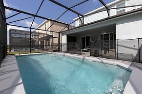 Family Friendly 5BR Home Pool Patio Room for 10