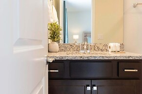 Family Friendly 5BR Home Pool Patio Room for 10