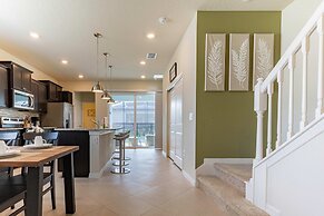 Family Friendly 5BR Home Pool Patio Room for 10