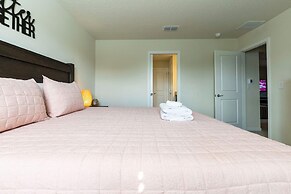 Family Friendly 5BR Home Pool Patio Room for 10