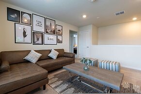 Family Friendly 5BR Home Pool Patio Room for 10