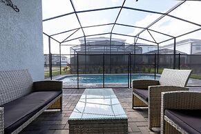 Family Friendly 5BR Home Pool Patio Room for 10