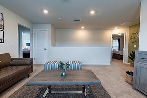 Family Friendly 5BR Home Pool Patio Room for 10