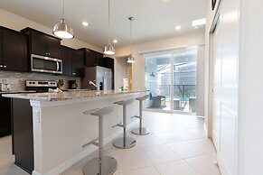 Family Friendly 5BR Home Pool Patio Room for 10