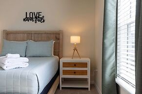 Family Friendly 5BR Home Pool Patio Room for 10