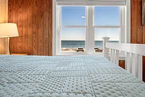 Laughin Place 7 Bedroom Home by Peace Vacations