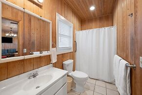 Laughin Place I 1 Bedroom Home by Peace Vacations