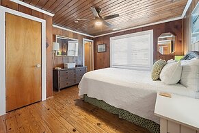 Laughin Place V 5 Bedroom Home by Peace Vacations