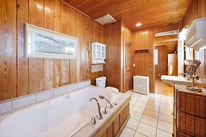 Laughin Place Ii 2 Bedroom Home by Peace Vacations