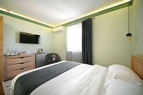 Mon Invite Hotel