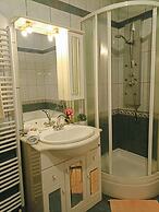 Adorable Home With Swimming Pool and sea View