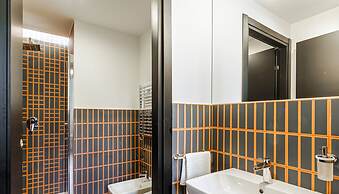 Bright Ground-floor Studio in Milan