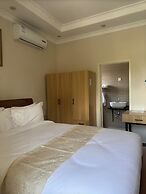 Eleganciana Lodges Ltd