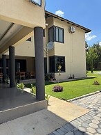 Eleganciana Lodges Ltd