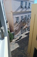 6 Roosevelt Str.