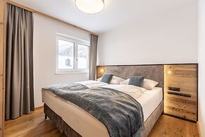 Lovely Apartment With Mountain Views