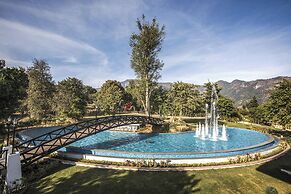 An Extravagant Pushp Villa Overlooking the Ganges