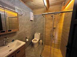 Rize Seversin Suit Bungalow