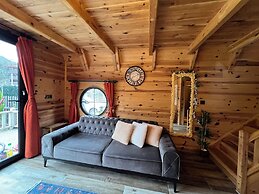 Rize Seversin Suit Bungalow