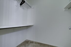 Prime Crystal City Apartments