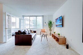 Prime Crystal City Apartments