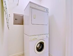 Prime Crystal City Apartments