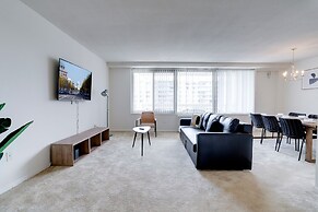 Prime Crystal City Apartments