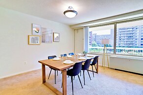 Prime Crystal City Apartments