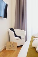 History Suite Essence