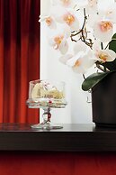 History Suite Essence