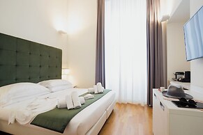 History Suite Essence