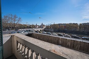 History Suite Essence