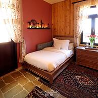 Laklouk 1808 lodge by Hansa