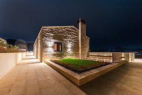 Jerina Mansion in Picall