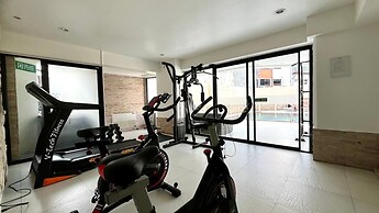 Partial Seaview Studio on 11 Floor Near Jungceylon, Bangla Street