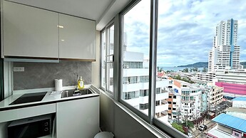 Partial Seaview Studio on 11 Floor Near Jungceylon, Bangla Street