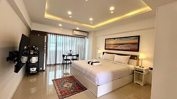 Partial Seaview Studio on 11 Floor Near Jungceylon, Bangla Street