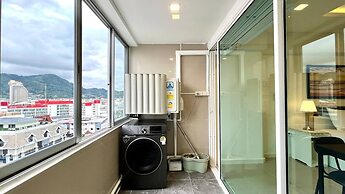 Partial Seaview Studio on 11 Floor Near Jungceylon, Bangla Street