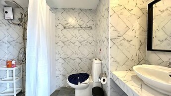 Partial Seaview Studio on 11 Floor Near Jungceylon, Bangla Street